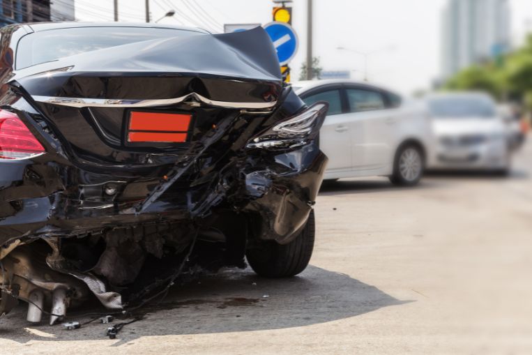como proteger tus derechos tras un accidente de trafico multiple