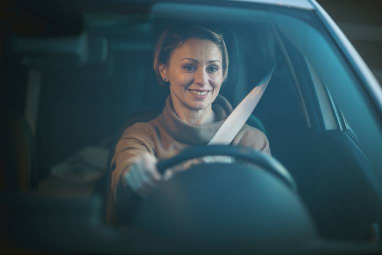 consejos para mantenerse seguro en la carretera y en el trabajo